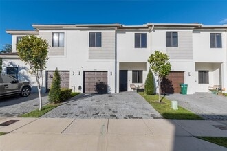 Building Photo - 2430 SW 145th Pl