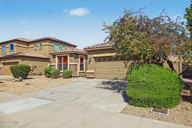 Building Photo - 15398 W MacKenzie Dr