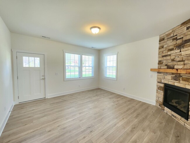 Building Photo - New Construction Rental-Black Mountain