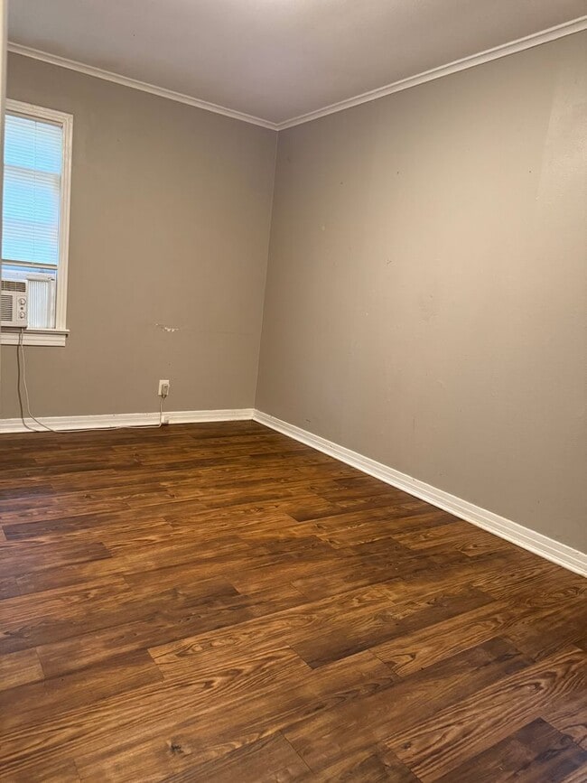 Building Photo - Beautiful 2 bedroom home!