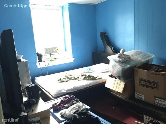 Building Photo - 42 Pearl St