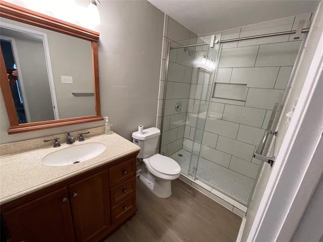 Building Photo - 608 McKown Dr