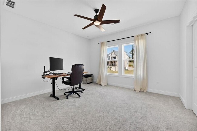 Building Photo - 512 Cedar Crest Cir