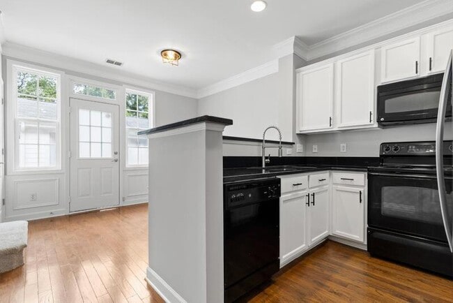 Building Photo - 13119 Arbor Day Ct