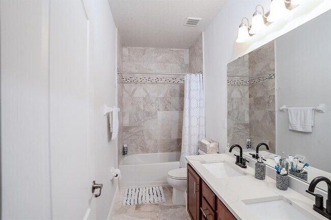 Building Photo - 8610 Turnstone Shore Ln