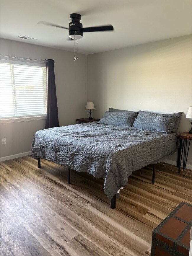 Building Photo - Home for Rent in Quincy