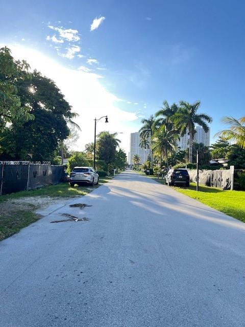 Building Photo - 204 191st St