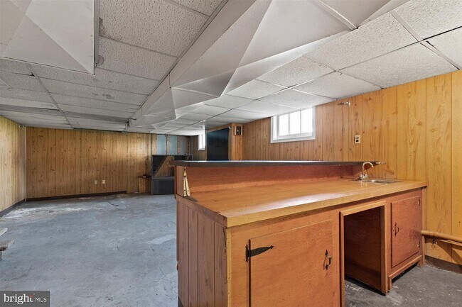 Building Photo - 151 S Grant St