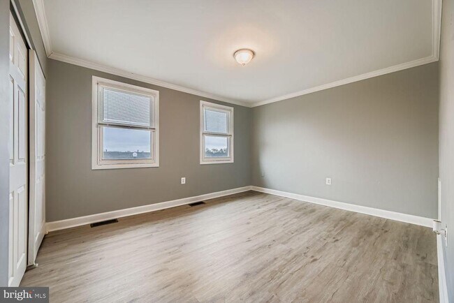 Building Photo - 2610 Hallam Ct