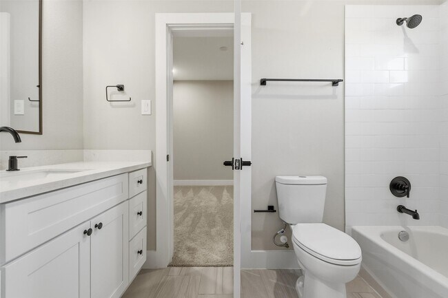 Building Photo - 9 Wellford St