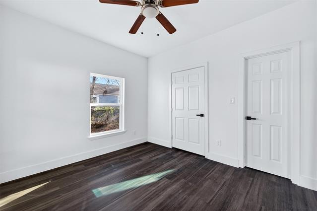 Building Photo - 710 E Lamar St