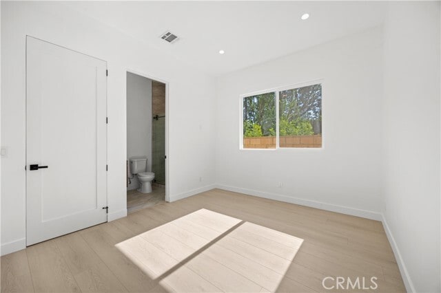 Building Photo - 6948 Amestoy Ave