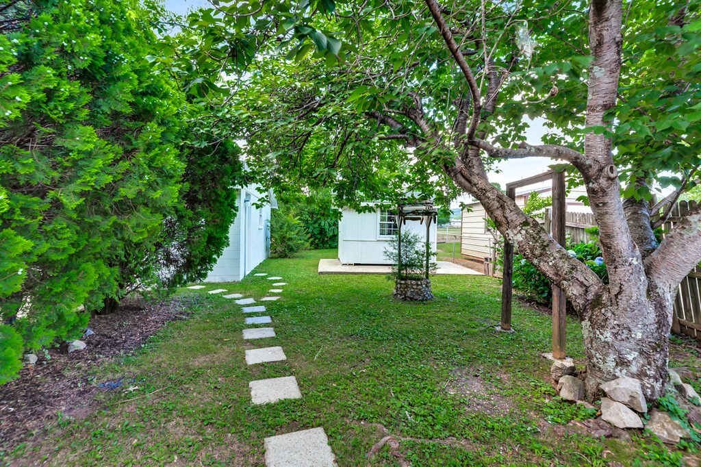 Building Photo - 1805 Oakwood Ave NE