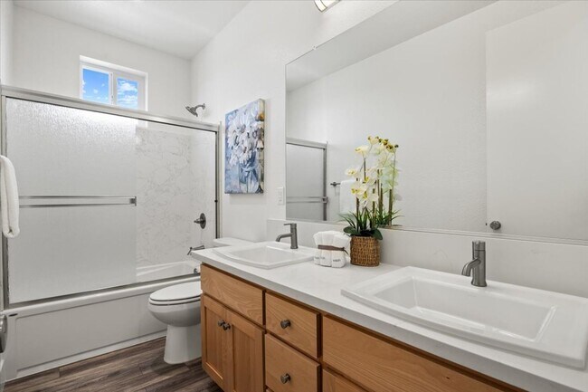 Building Photo - 2201 Tapia Wy