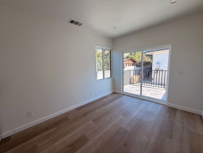 Building Photo - New Construction 3BR 2.5BA • Open Concept • A/C • Near USC $1,000.00 Off One Month's Rent Move In...