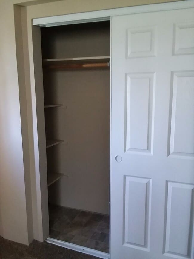 Building Photo - N. 24th Ave 2 bedroom House w/DOUBLE GARAGE!