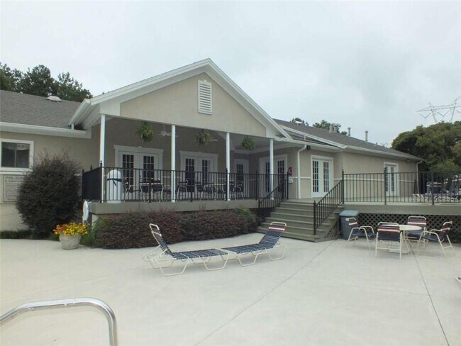 Building Photo - 5005 Wingate Way