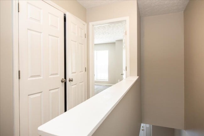 Building Photo - Newly Renovated 3/2 Townhome in Quiet Decatur Neighborhood!