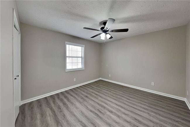 Building Photo - 385 Roswell Farms Rd