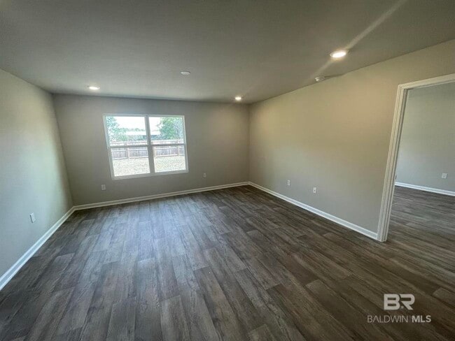 Building Photo - 205 Burnston Wy