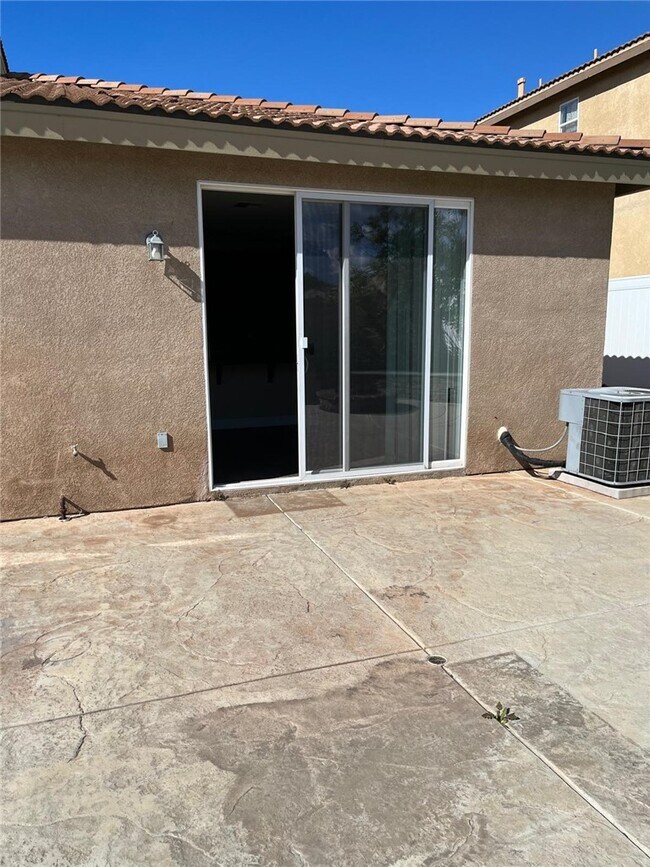 Building Photo - 32689 Cottonwood Rd