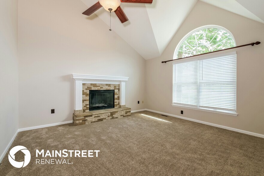 Building Photo - 1500 NE Whitestone Dr