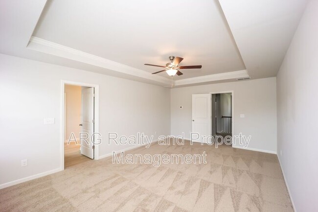 Building Photo - 17 Camellia Dr
