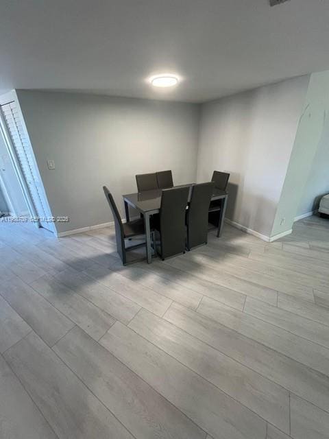 Building Photo - 3475 N Country Club Dr