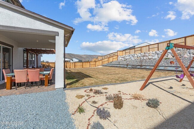 Building Photo - 325 S Pah Rah Rdg Dr