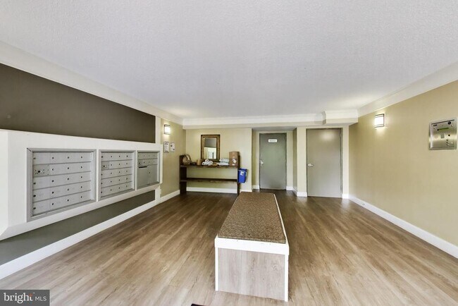 Building Photo - 7661 Provincial Dr