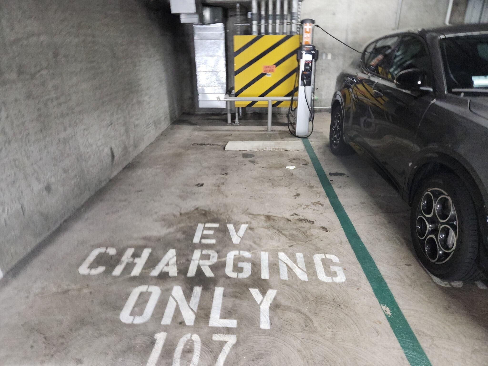 EV charging and valet parking - 425 W Beech St