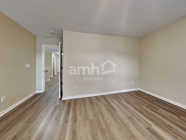 Building Photo - 5034 Ballantine Dr