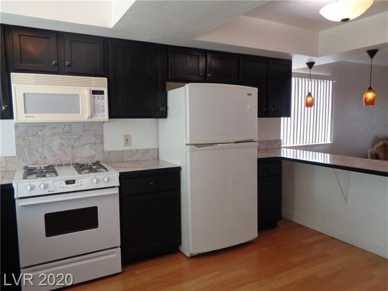 Building Photo - 2807 Tulip Ct