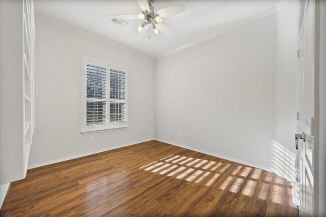 Building Photo - 2045 Chisholm Trail