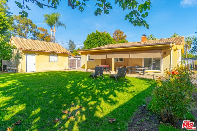 Building Photo - 5181 Densmore Ave