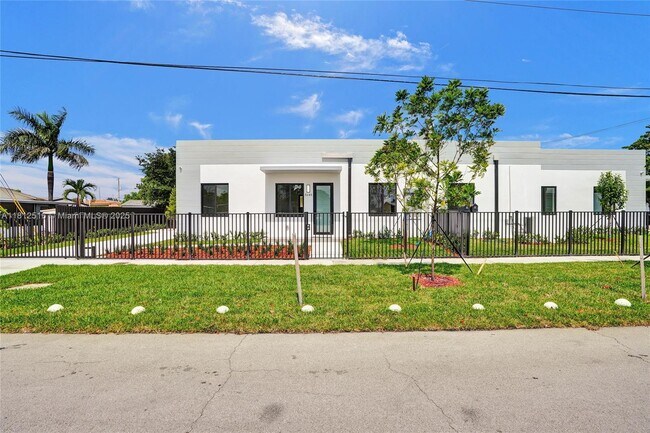 Building Photo - 5145 E 3rd Ave