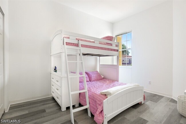 Building Photo - 600 L'Ambiance Cir