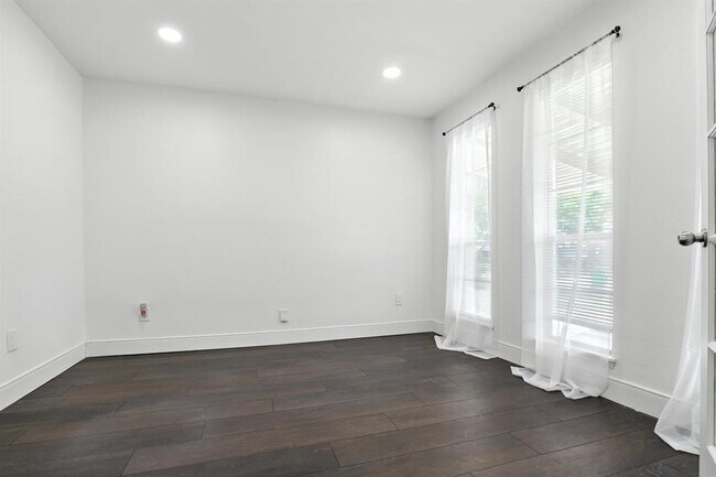 Building Photo - 9226 Kapri Ln