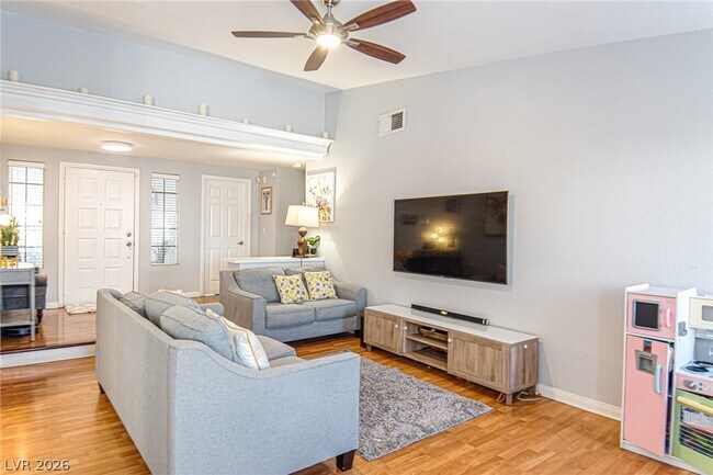 Building Photo - 9009 Feather River Ct