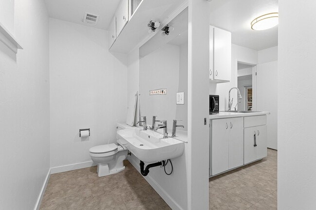 Building Photo - 11400 SW Terra Linda St