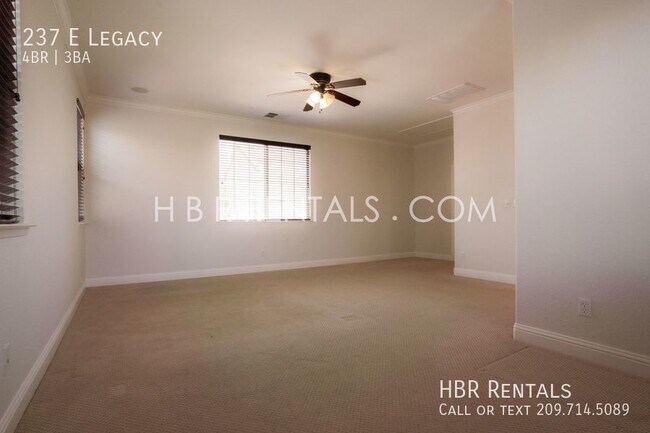 Building Photo - WICKLUND Village 4 Bedroom Home - Gated Dr...