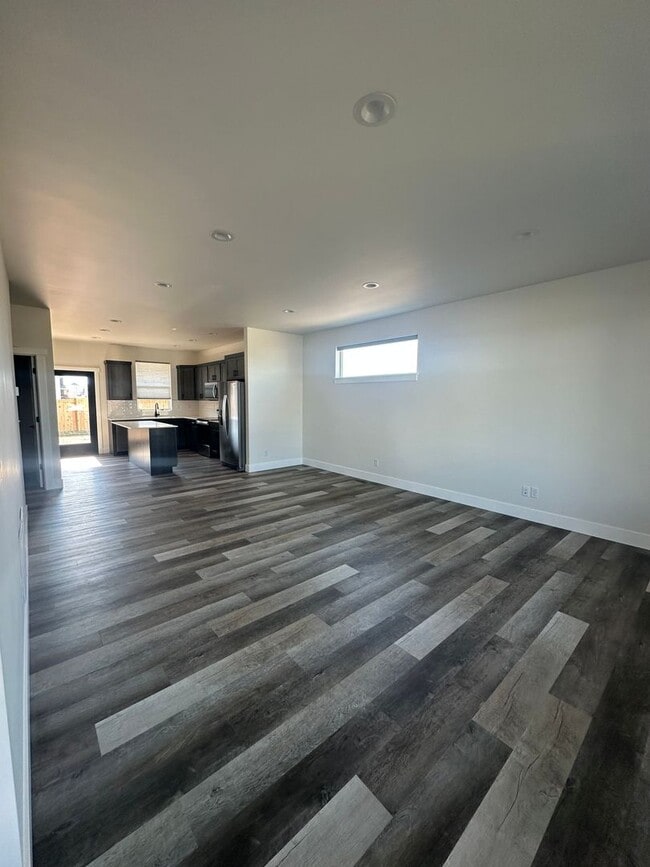 Building Photo - 507 Spaniel Ln