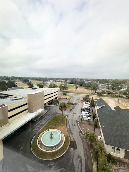 Building Photo - 825 Bayshore Dr