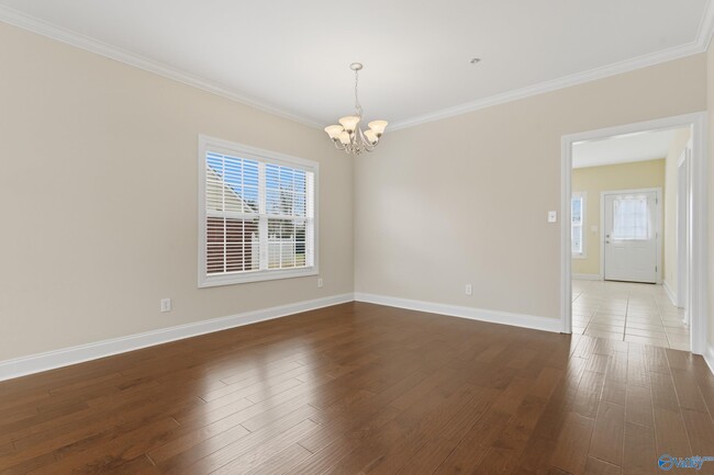 Building Photo - 438 Shamrock Dr