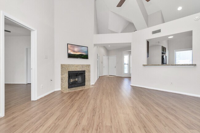 Building Photo - 4144 Greystone Way