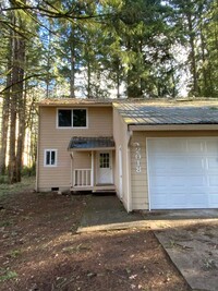 Building Photo - 3bdr 1.5 bath TOWNHOME 1 car garage 1 PET ...