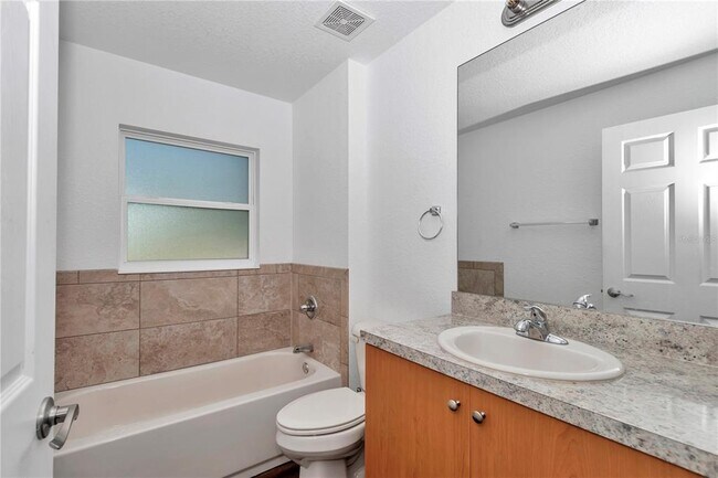 Building Photo - 70 SE 81st Pl