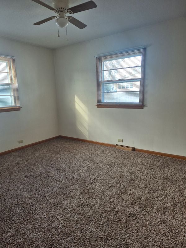 Building Photo - 2230 Evergreen St NE