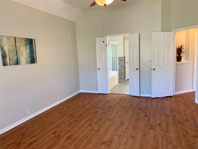 Building Photo - 11218 Timbertree Ln