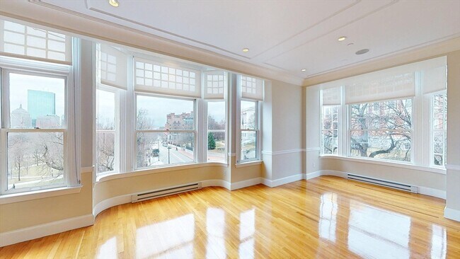 Building Photo - 22 Beacon St